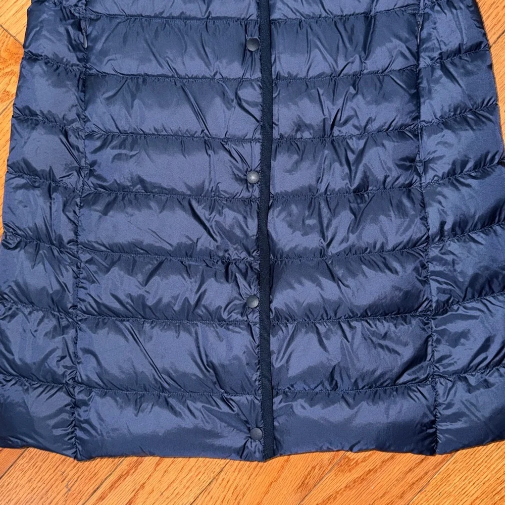 ‼️Uniqlo Blue Ultra Thin Light Down Jacket Size Small - Picture 5 of 10